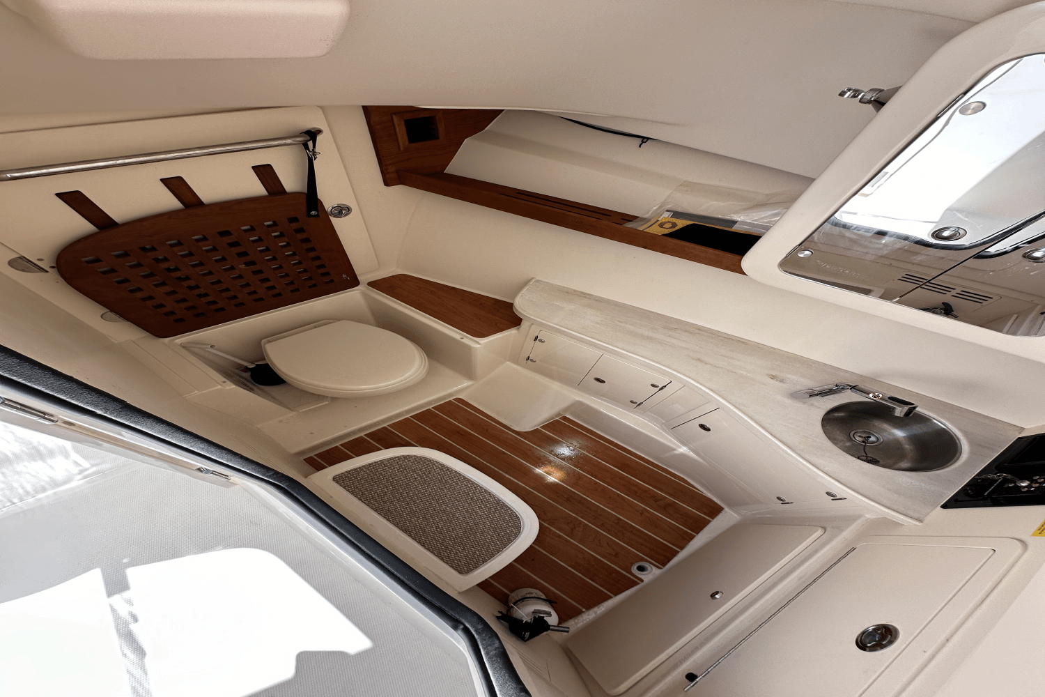 Slide: The Image of Grady-White Freedom 335 2023 - 37