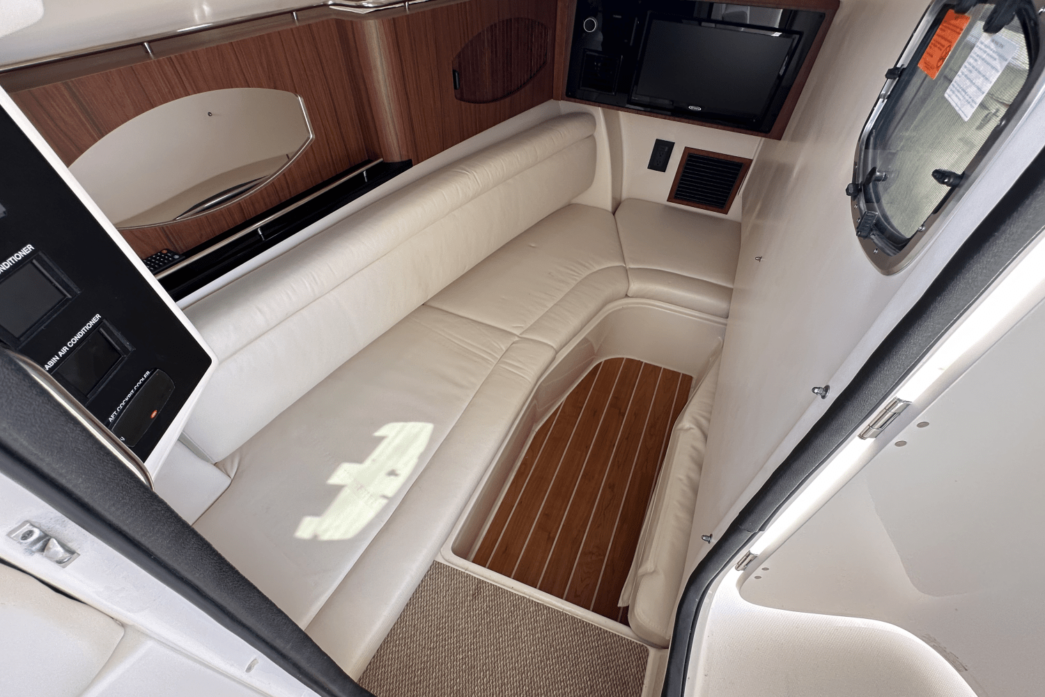 Slide: The Image of Grady-White Freedom 335 2024 - 30