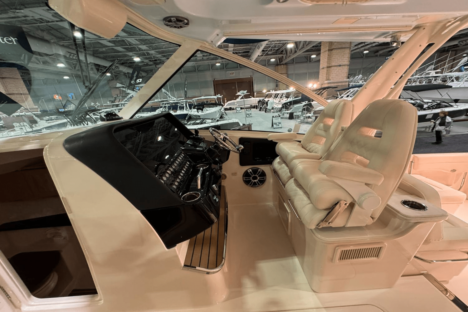 Slide: The Image of Grady-White Freedom 345 2025 - 22