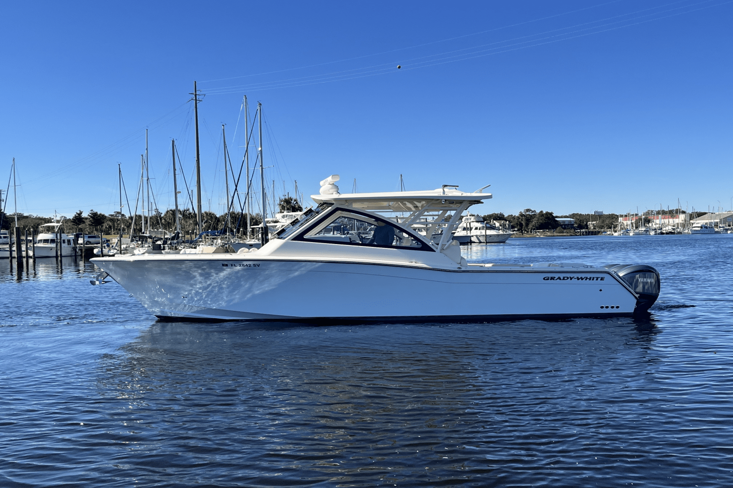 Slide: The Image of Grady-White Freedom 375 2018 - 12