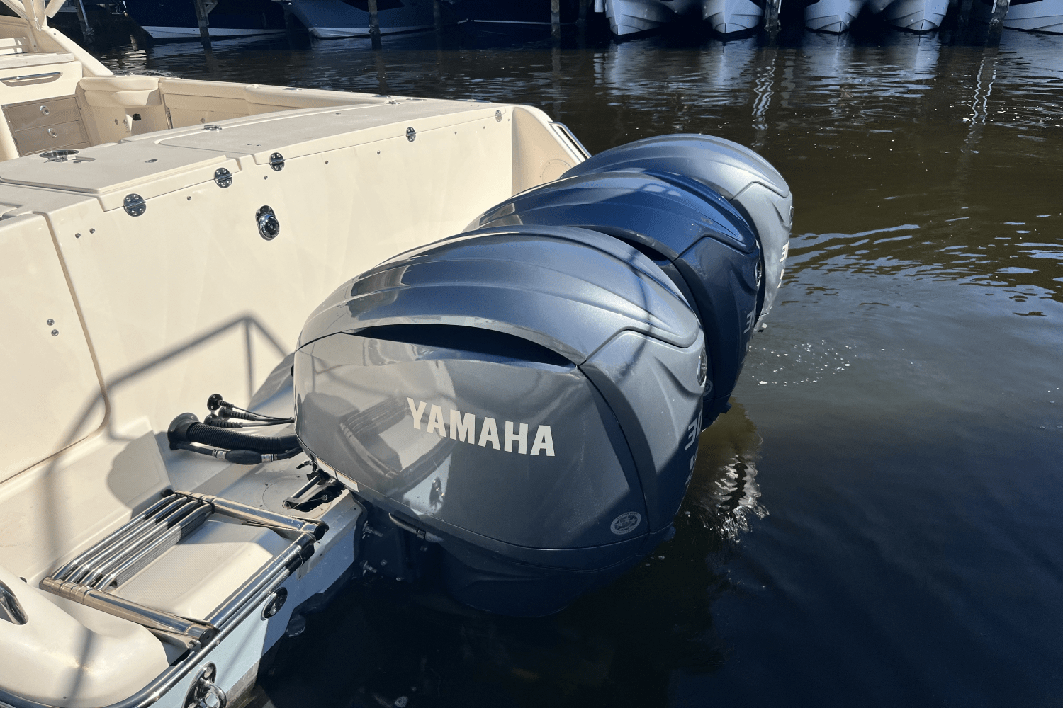 Slide: The Image of Grady-White Freedom 375 2018 - 13