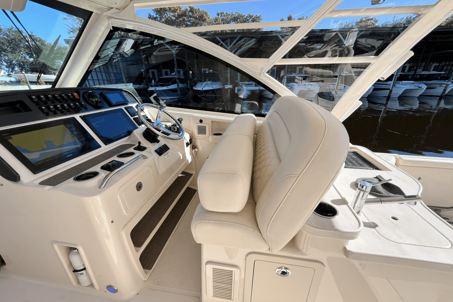 Slide: The Image of Grady-White Freedom 375 2018 - 23