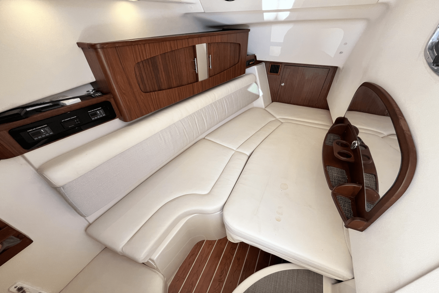 Slide: The Image of Grady-White Freedom 375 2018 - 27