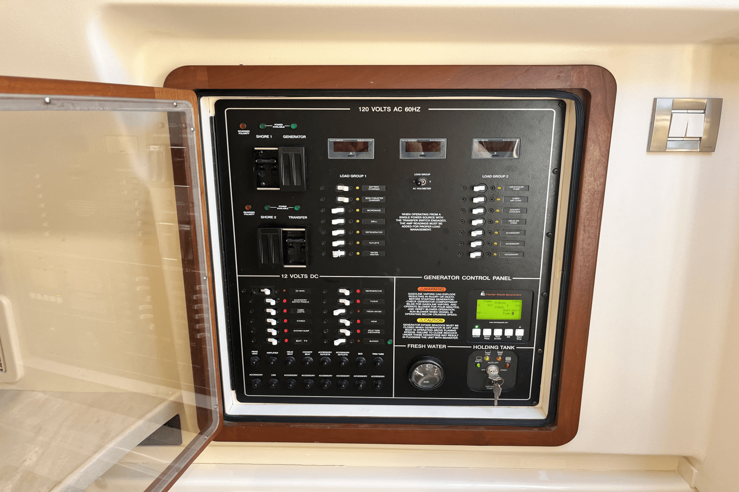 Slide: The Image of Grady-White Freedom 375 2018 - 32