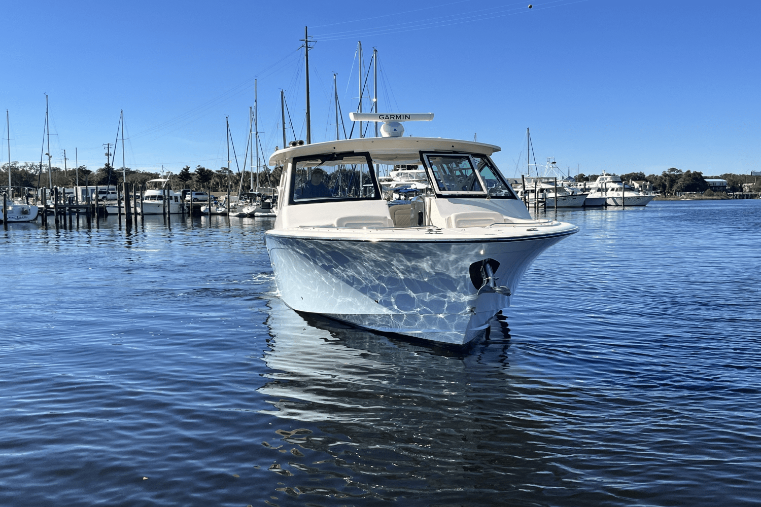 Slide: The Image of Grady-White Freedom 375 2018 - 4