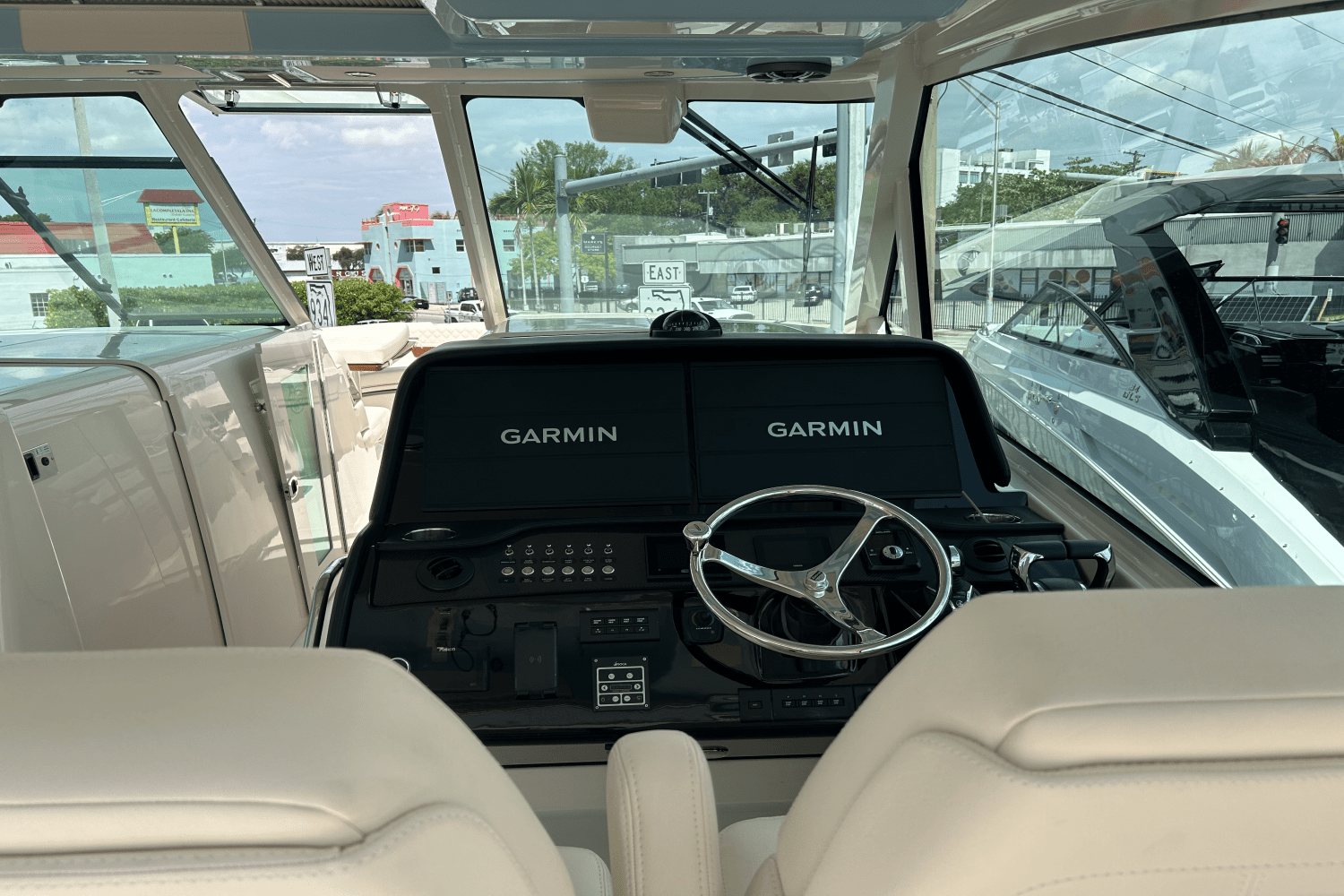 Slide: The Image of Grady-White Freedom 415 2025 - 10