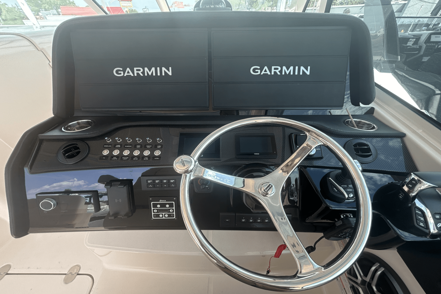 Slide: The Image of Grady-White Freedom 415 2025 - 11