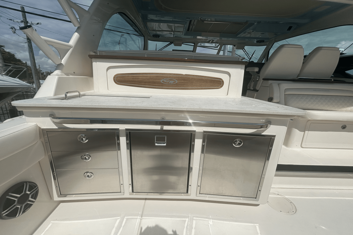 Slide: The Image of Grady-White Freedom 415 2025 - 14