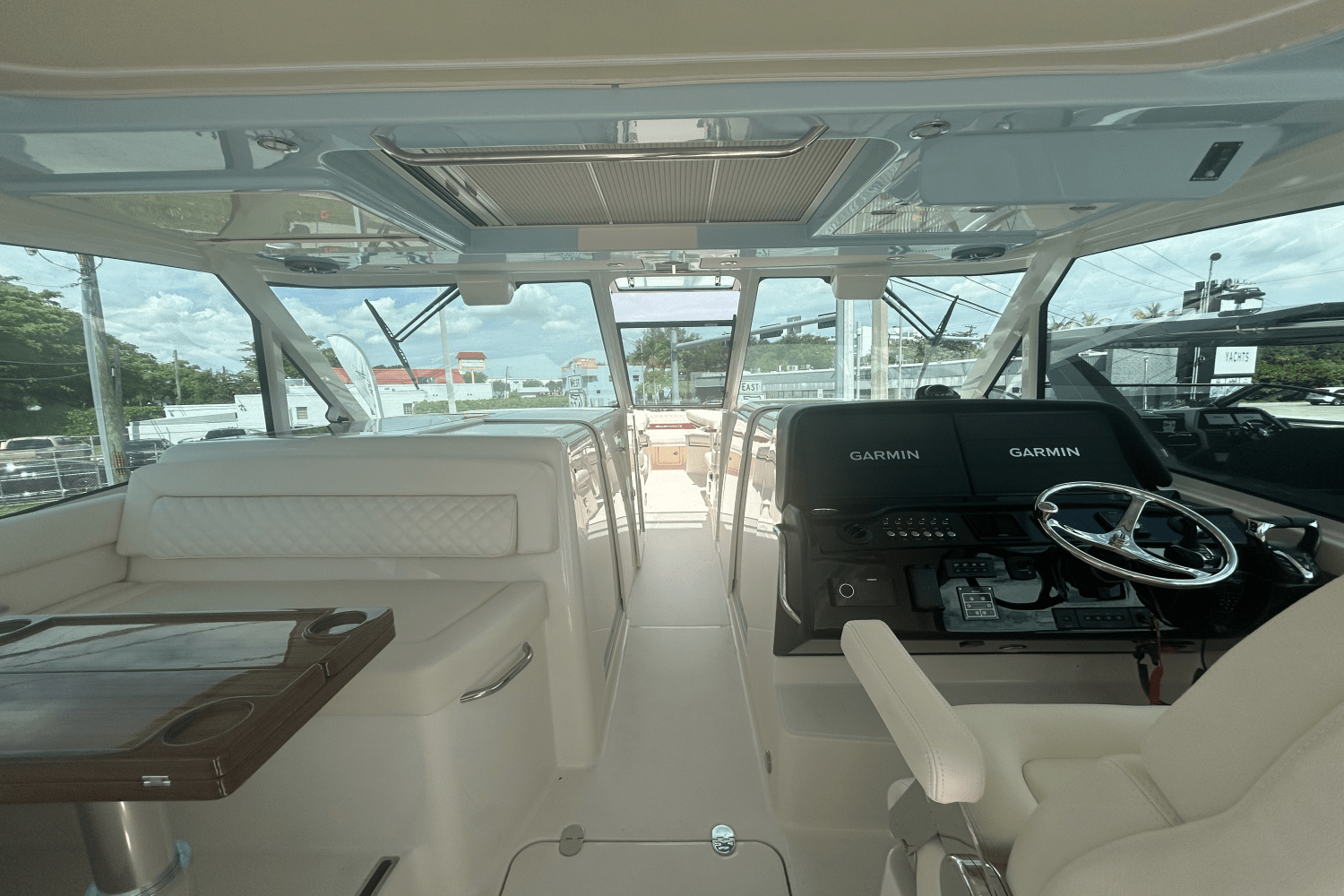 Slide: The Image of Grady-White Freedom 415 2025 - 5