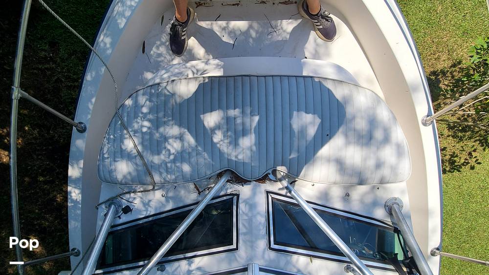 Slide: The Image of Grady-White Gulfstream 232 1987 - 52