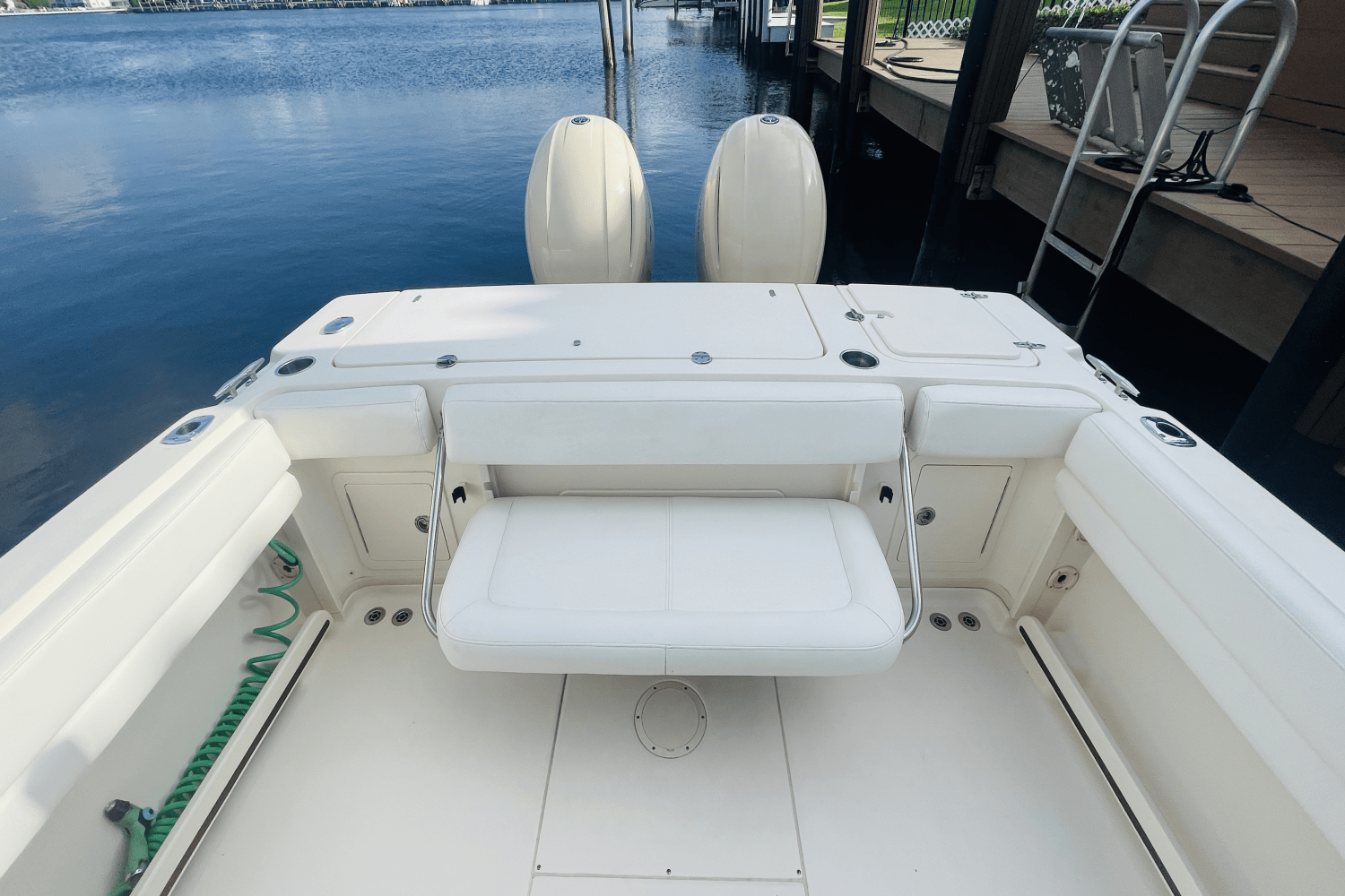 Slide: The Image of Grady-White GULFSTREAM 232 2016 - 10