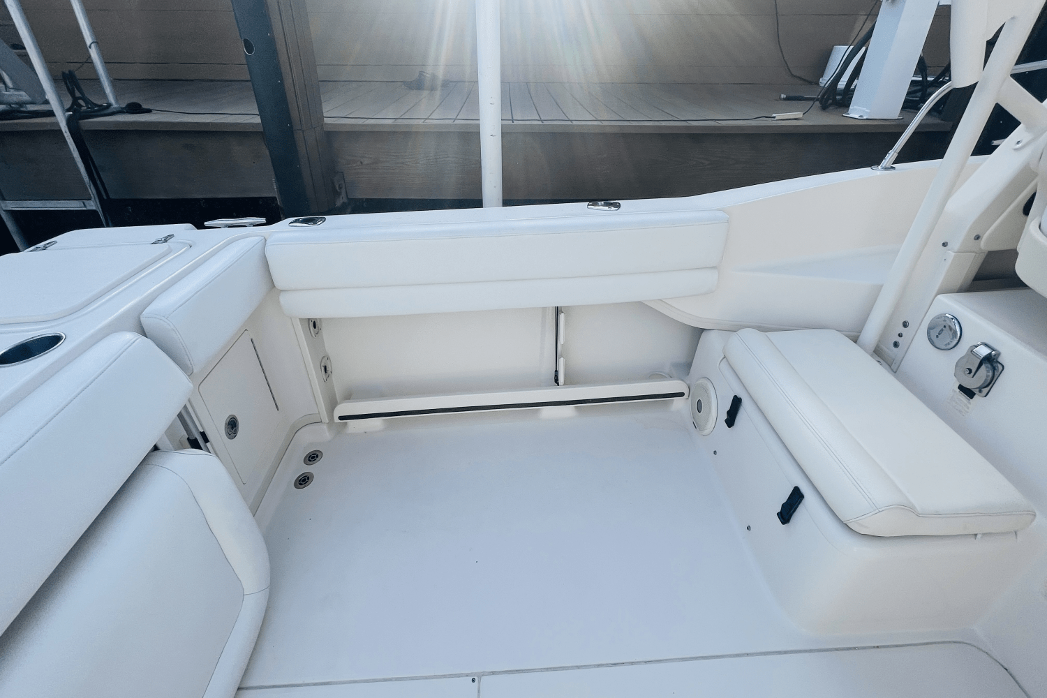 Slide: The Image of Grady-White GULFSTREAM 232 2016 - 19