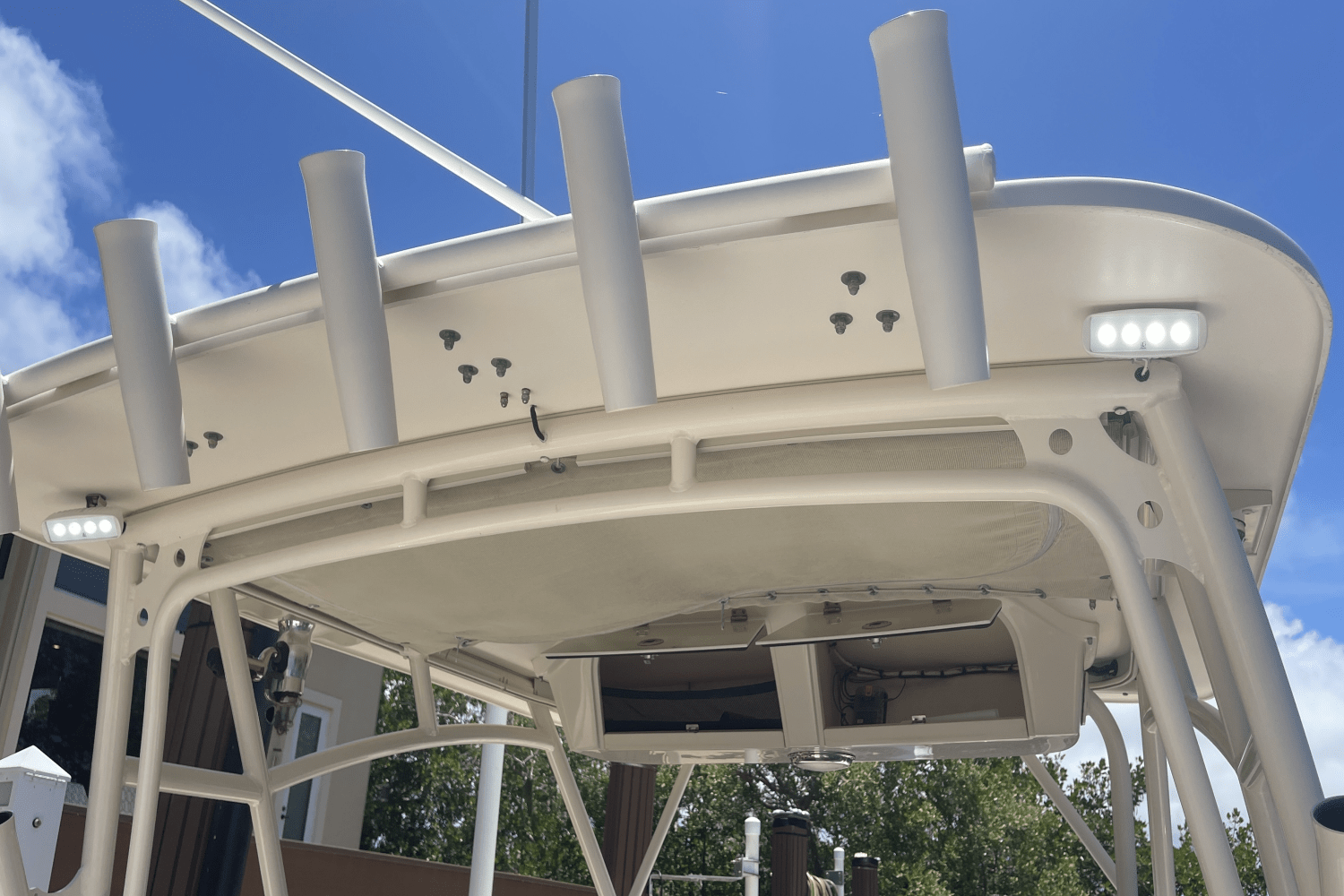 Slide: The Image of Grady-White GULFSTREAM 232 2016 - 29