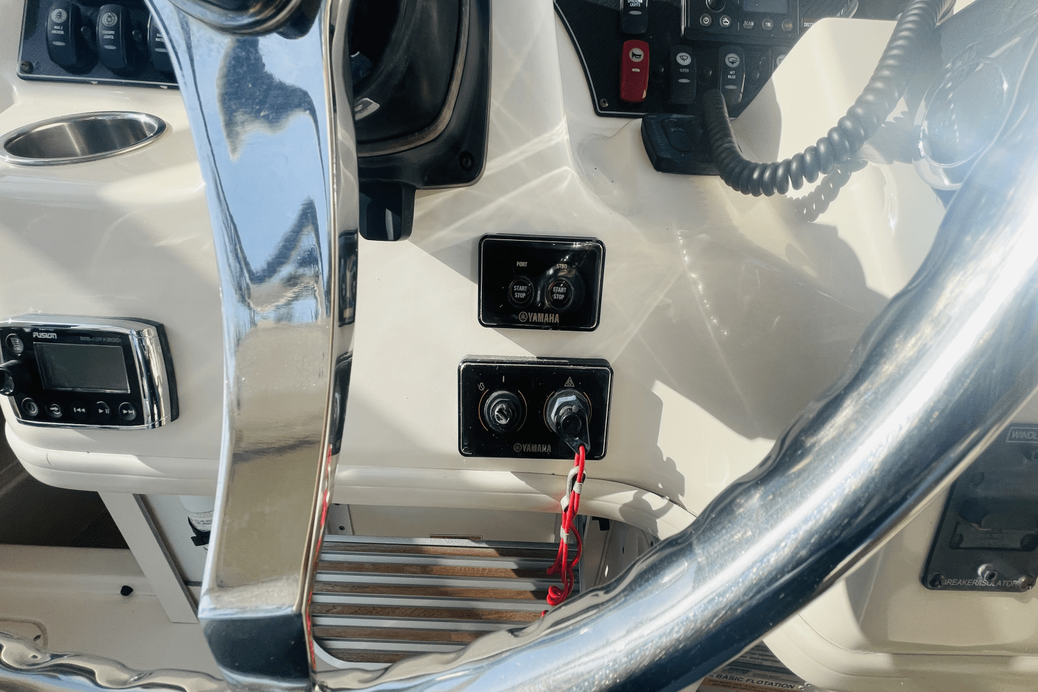 Slide: The Image of Grady-White GULFSTREAM 232 2016 - 35