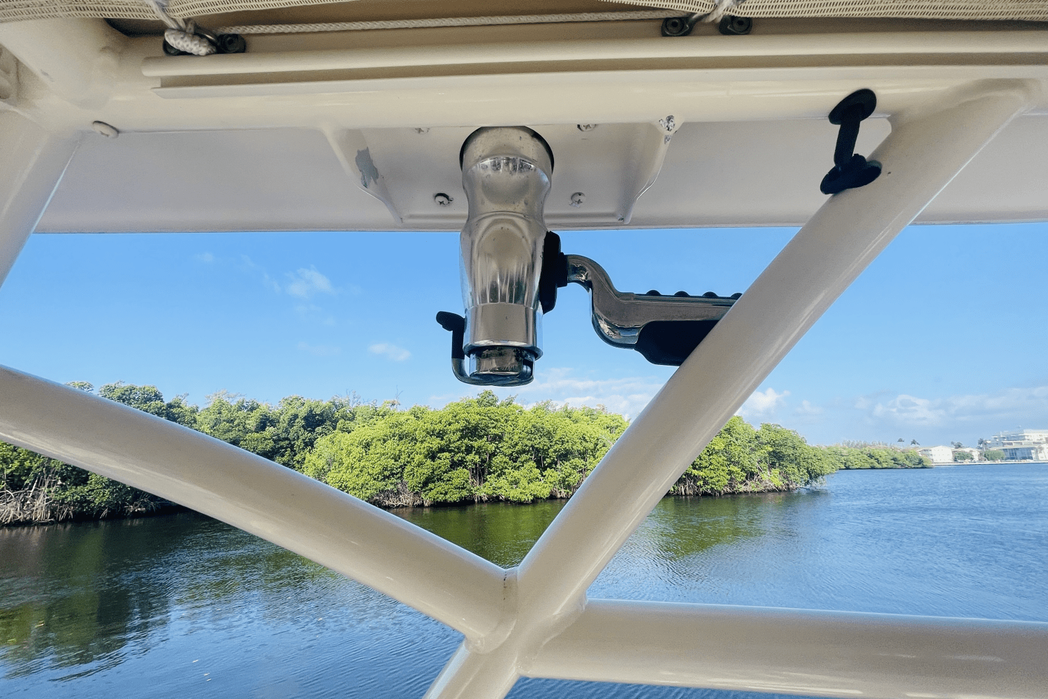 Slide: The Image of Grady-White GULFSTREAM 232 2016 - 38