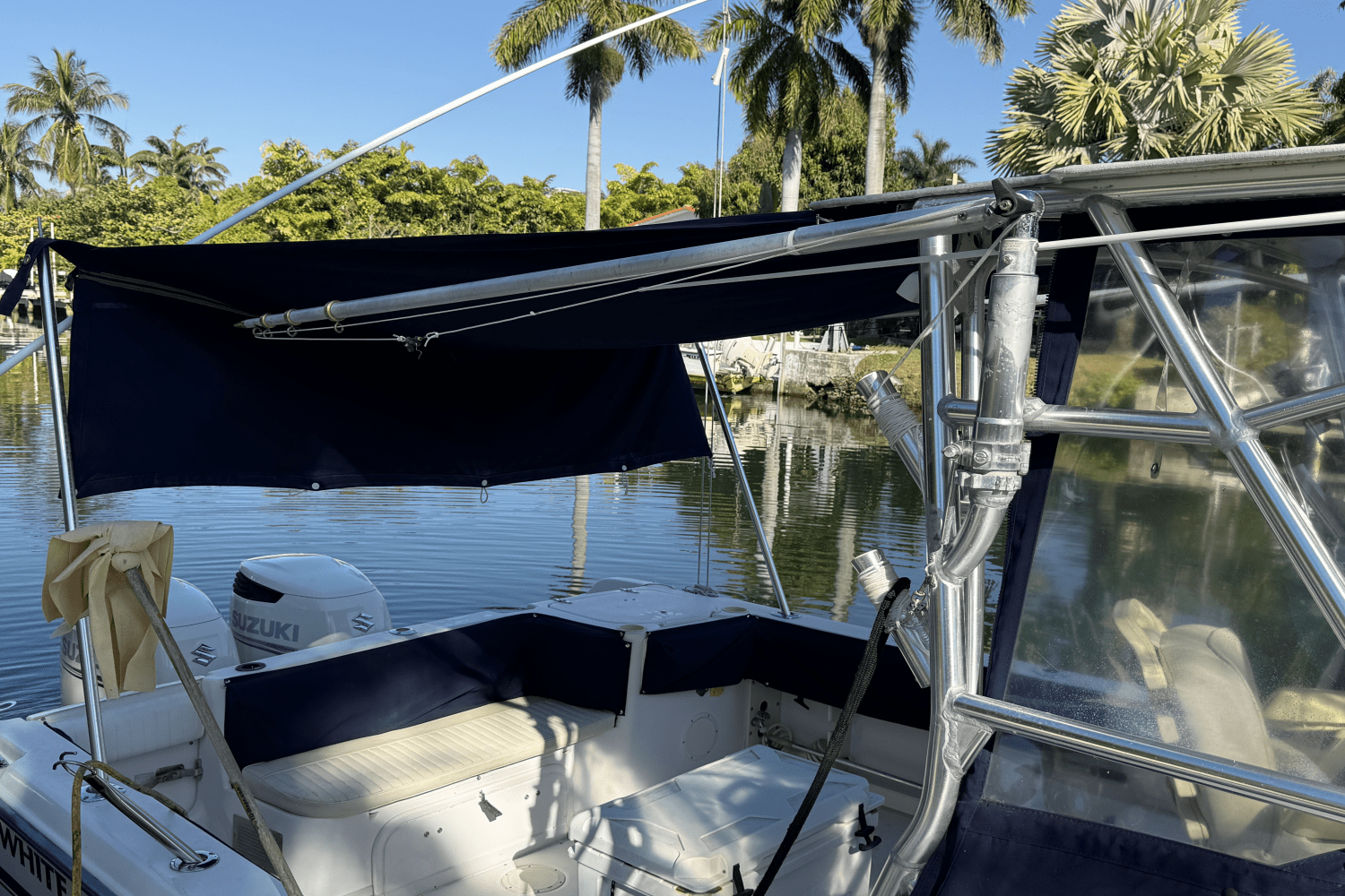 Slide: The Image of Grady-White Marlin 300 2001 - 13