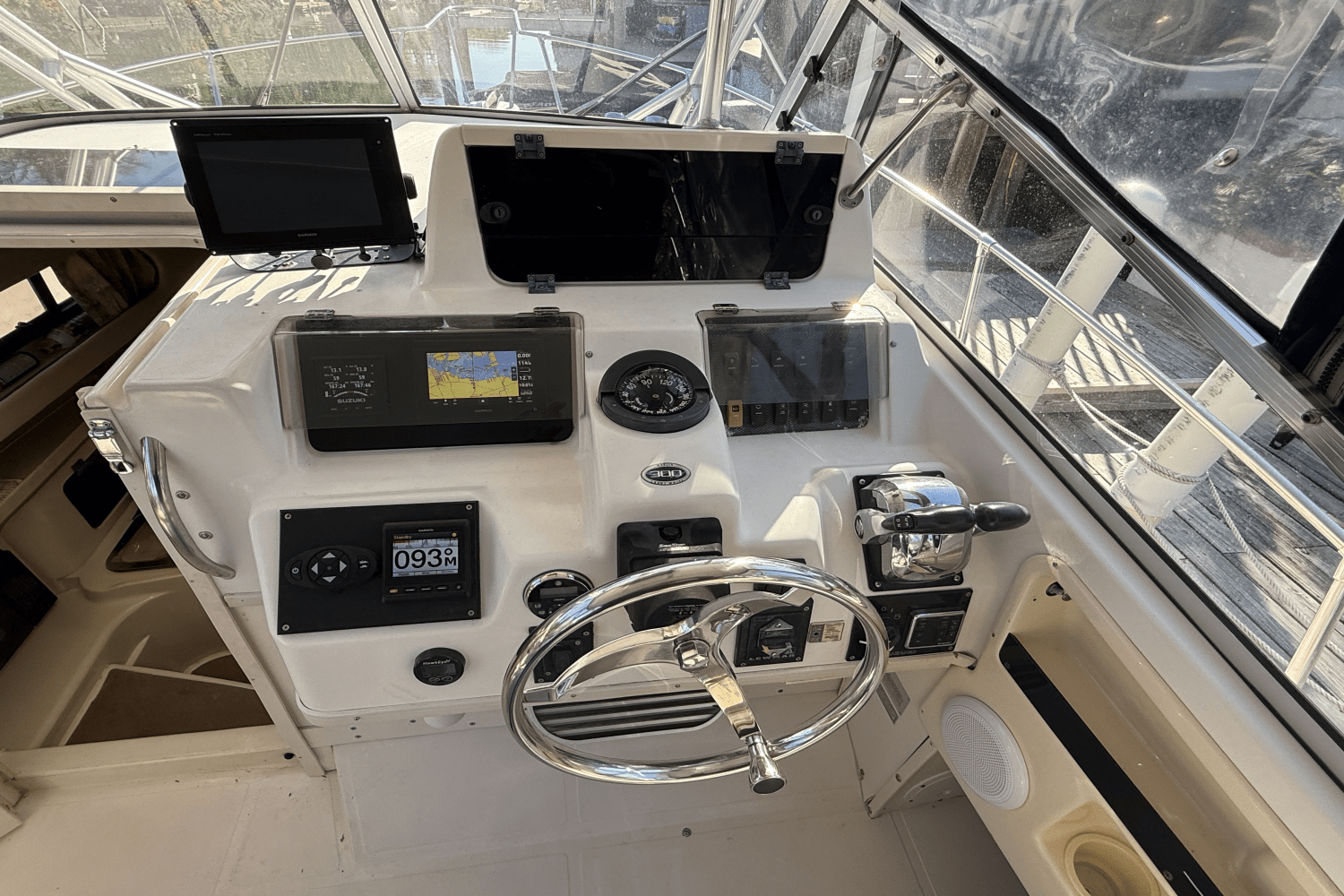 Slide: The Image of Grady-White Marlin 300 2001 - 18