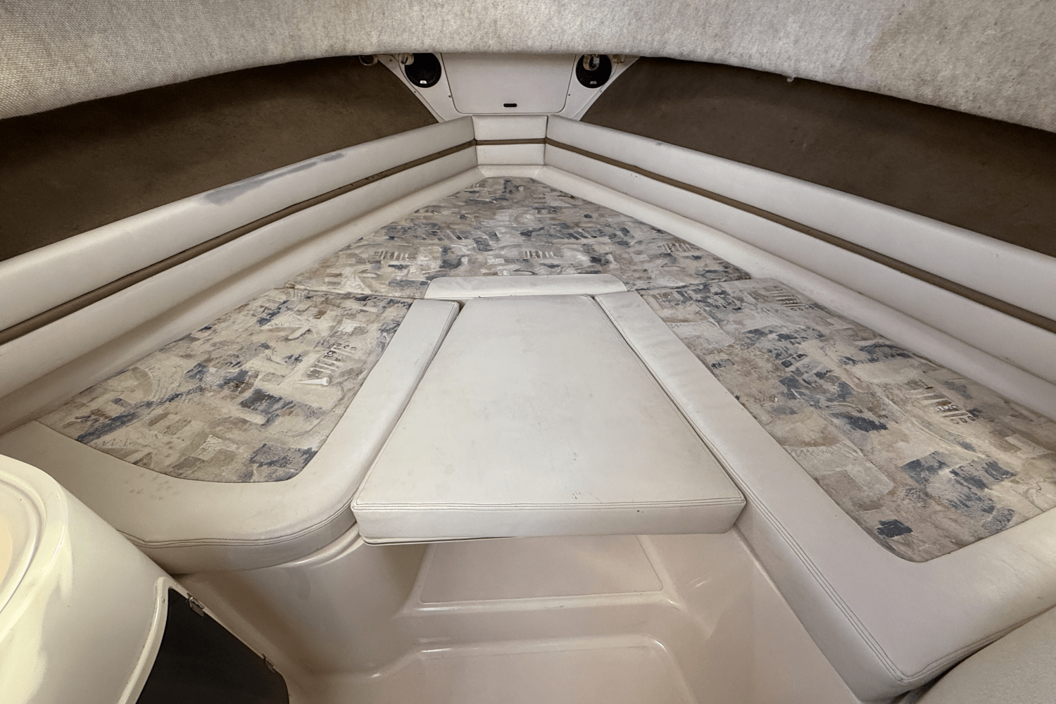 Slide: The Image of Grady-White Marlin 300 2001 - 23