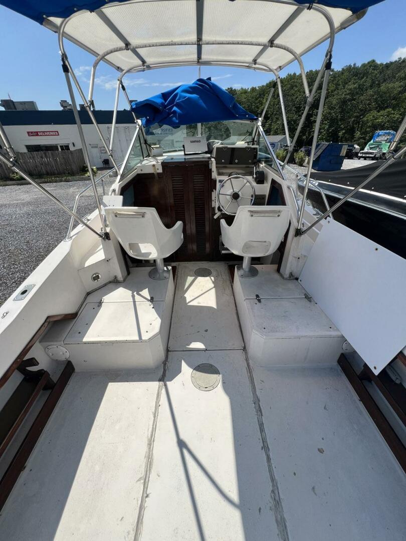Slide: The Image of Grady-White Seafarer 226 1987 - 4577759