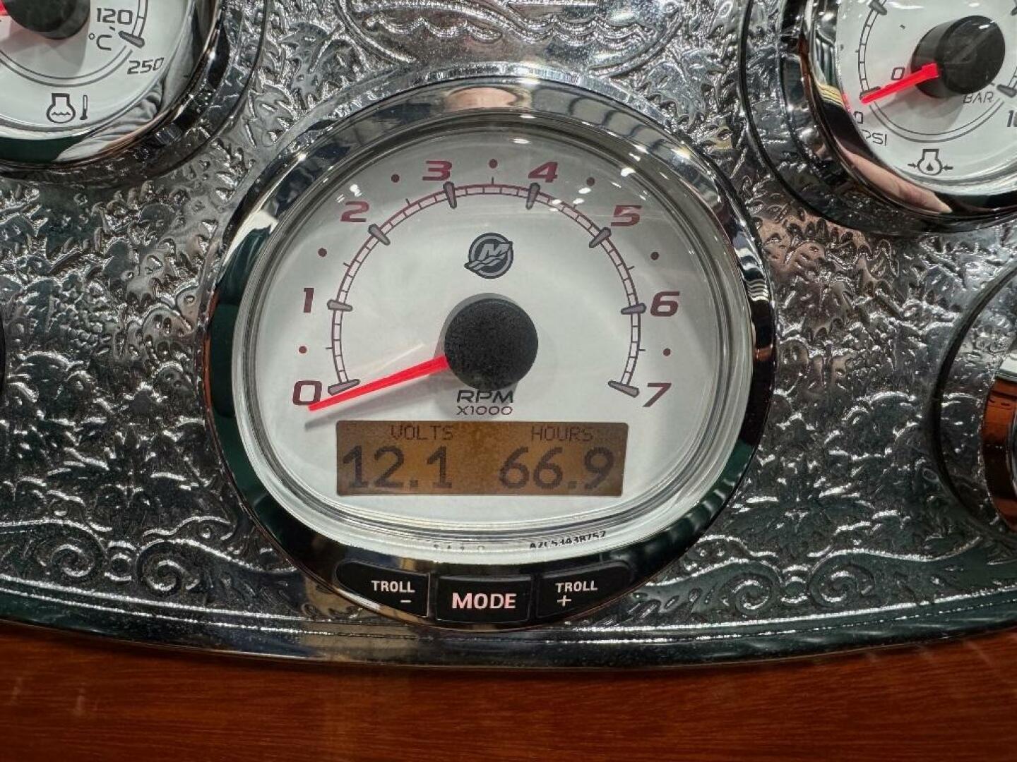 Slide: The Image of Grand 27 Triple Cockpit 2013 - 4967371