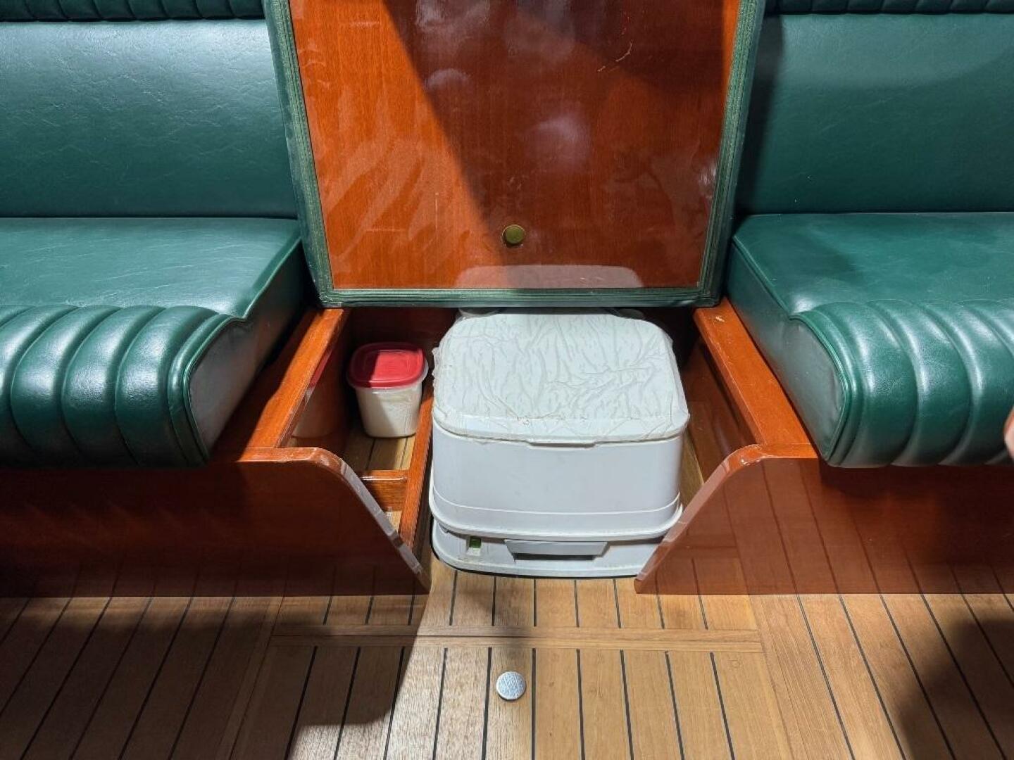 Slide: The Image of Grand 27 Triple Cockpit 2013 - 4967372