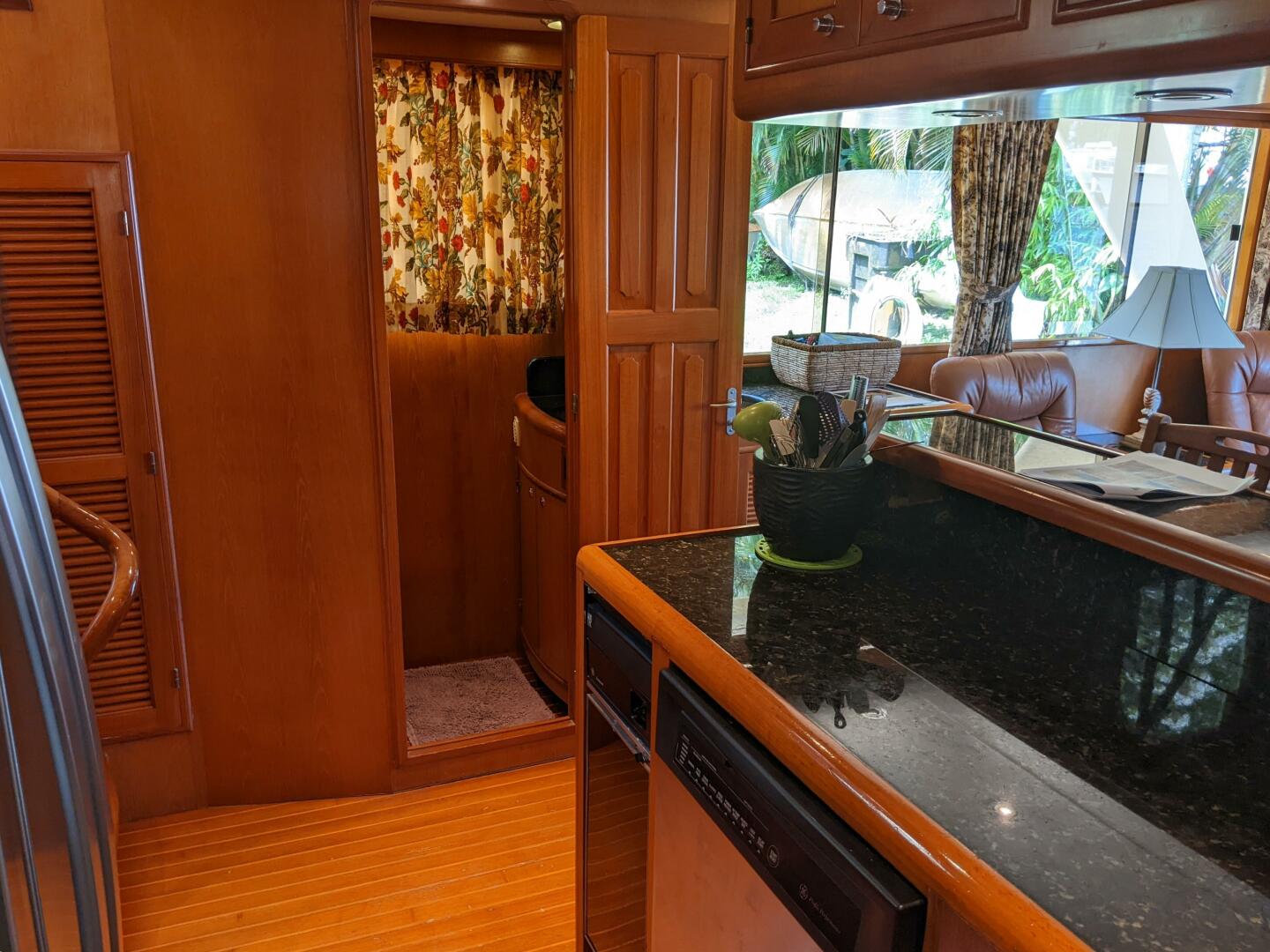 Slide: The Image of Grand Alaskan 60 Pilothouse 1999 - 4348969