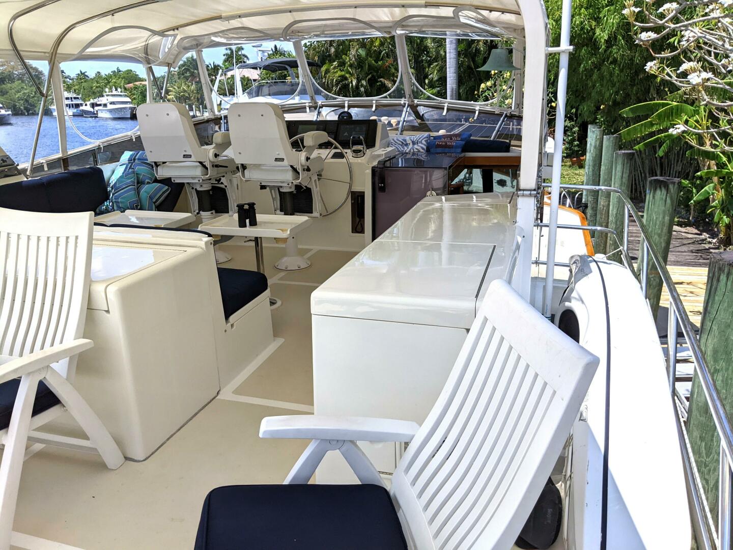 Slide: The Image of Grand Alaskan 60 Pilothouse 1999 - 4348989