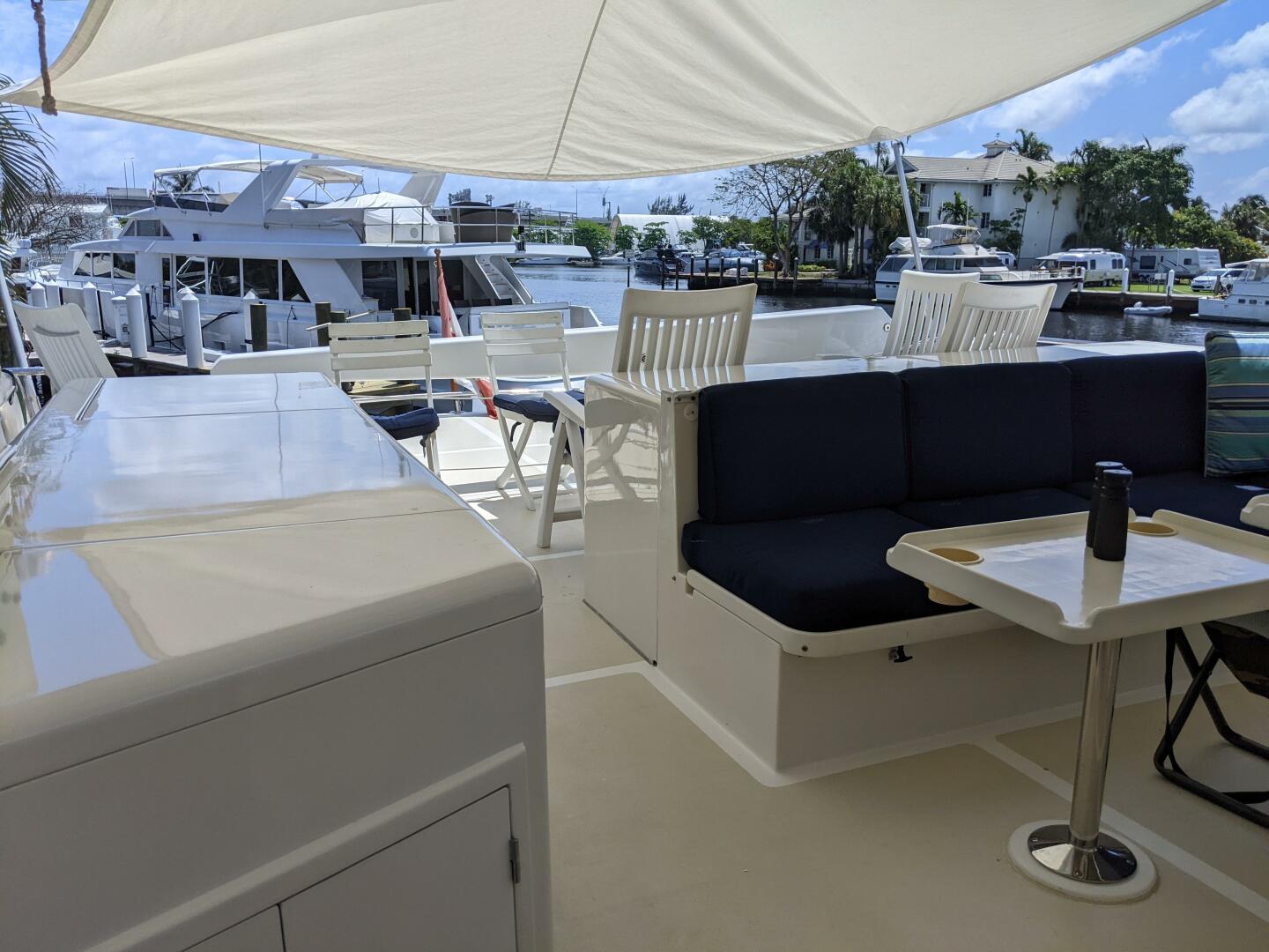 Slide: The Image of Grand Alaskan 60 Pilothouse 1999 - 4349000