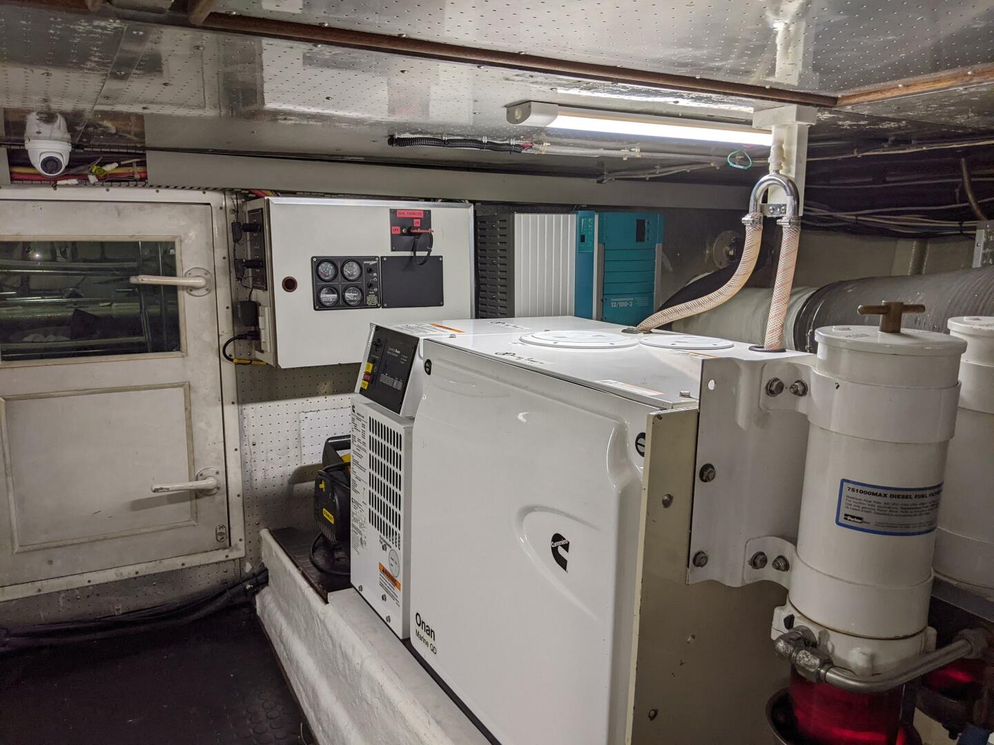 Slide: The Image of Grand Alaskan 60 Pilothouse 1999 - 4349226