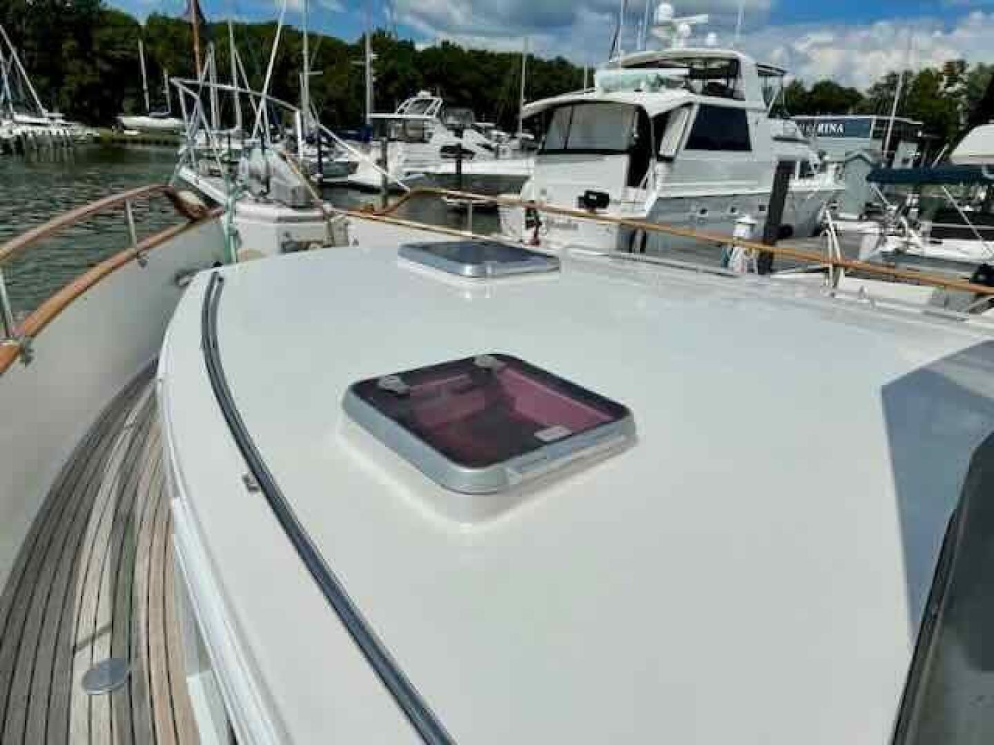 Slide: The Image of Grand Banks 2 Stateroom 46 Classic 1989 - 3420541