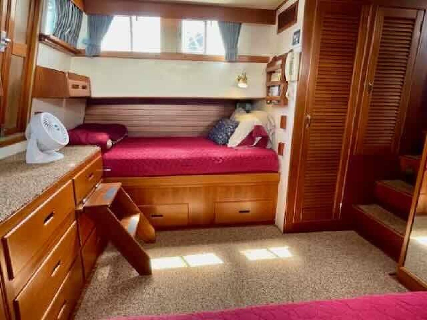 Slide: The Image of Grand Banks 2 Stateroom 46 Classic 1989 - 3420632