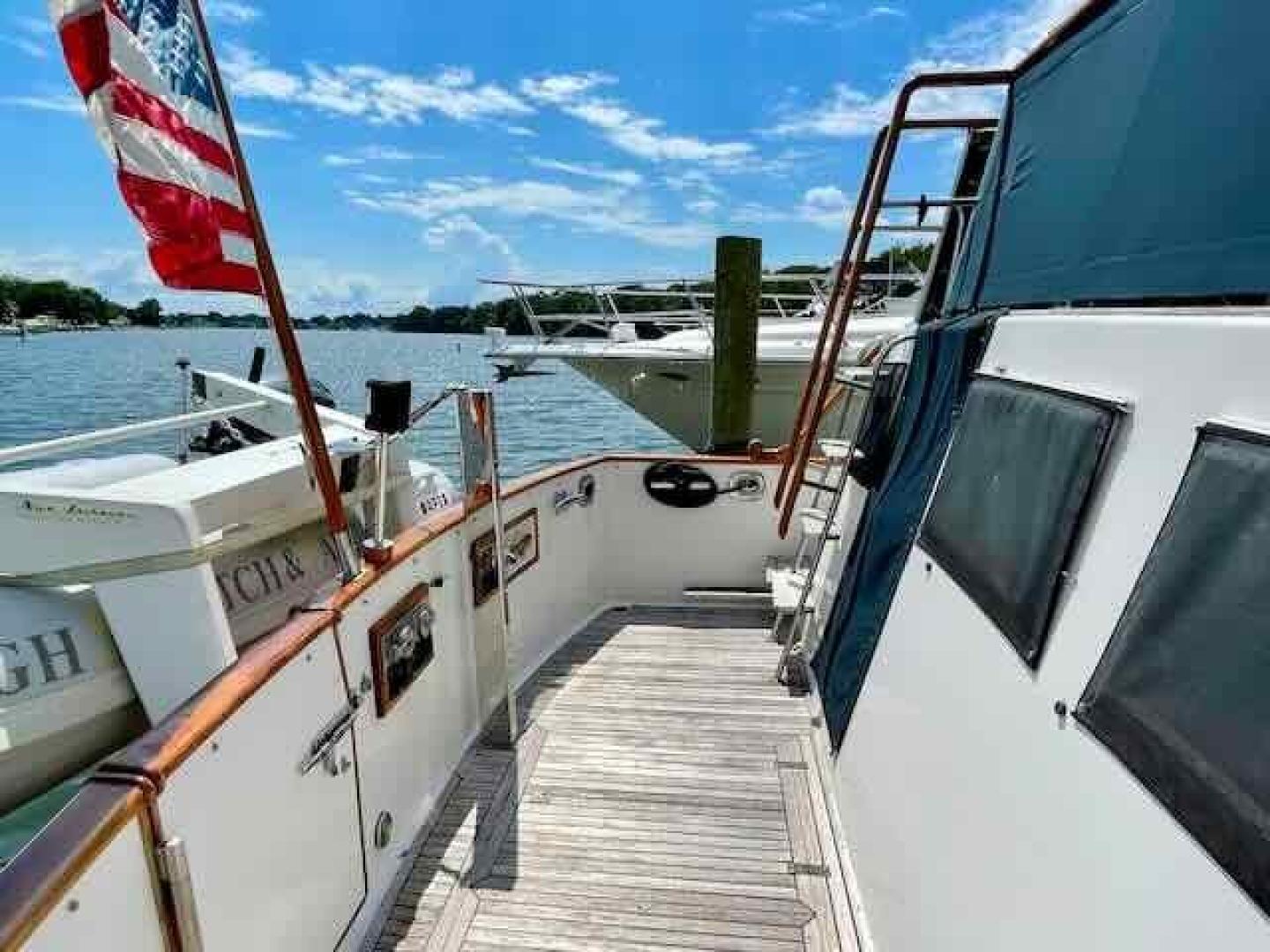 Slide: The Image of Grand Banks 2 Stateroom 46 Classic 1989 - 3420552