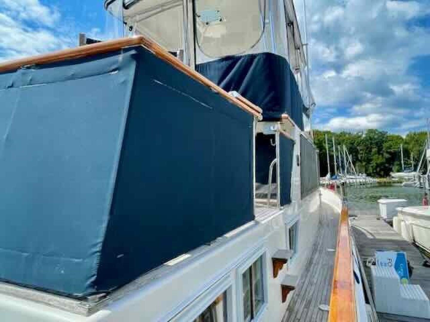 Slide: The Image of Grand Banks 2 Stateroom 46 Classic 1989 - 3420538
