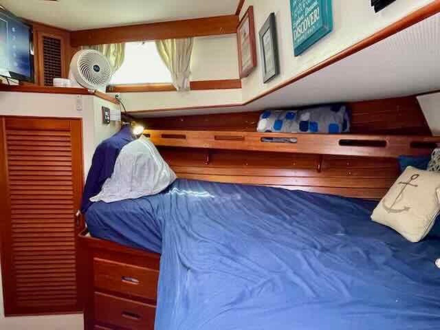 Slide: The Image of Grand Banks 2 Stateroom 46 Classic 1989 - 3420623