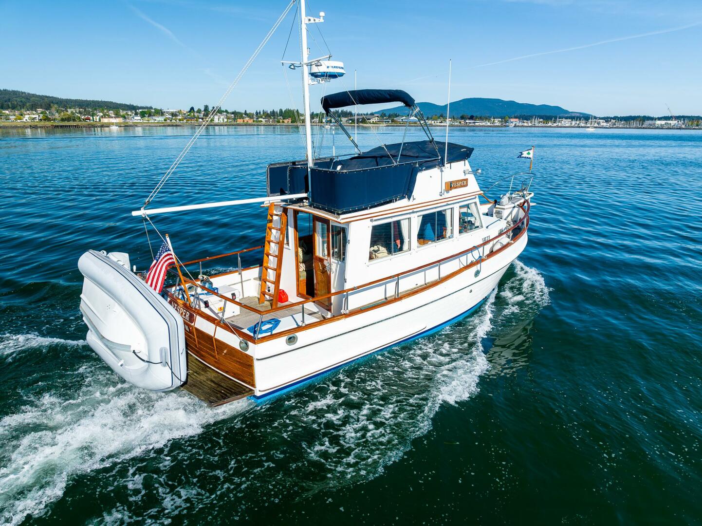 Slide: The Image of Grand Banks 32 1990 - 4398298