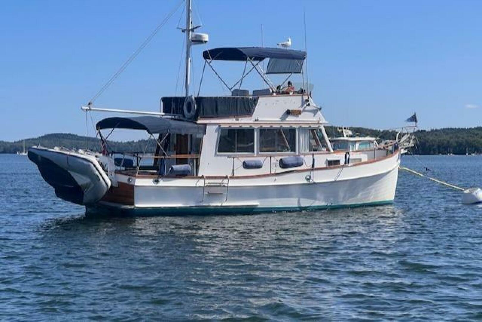 Slide: The Image of Grand Banks 32 Flybridge Trawler (Hull#683) 1980 - 5147563
