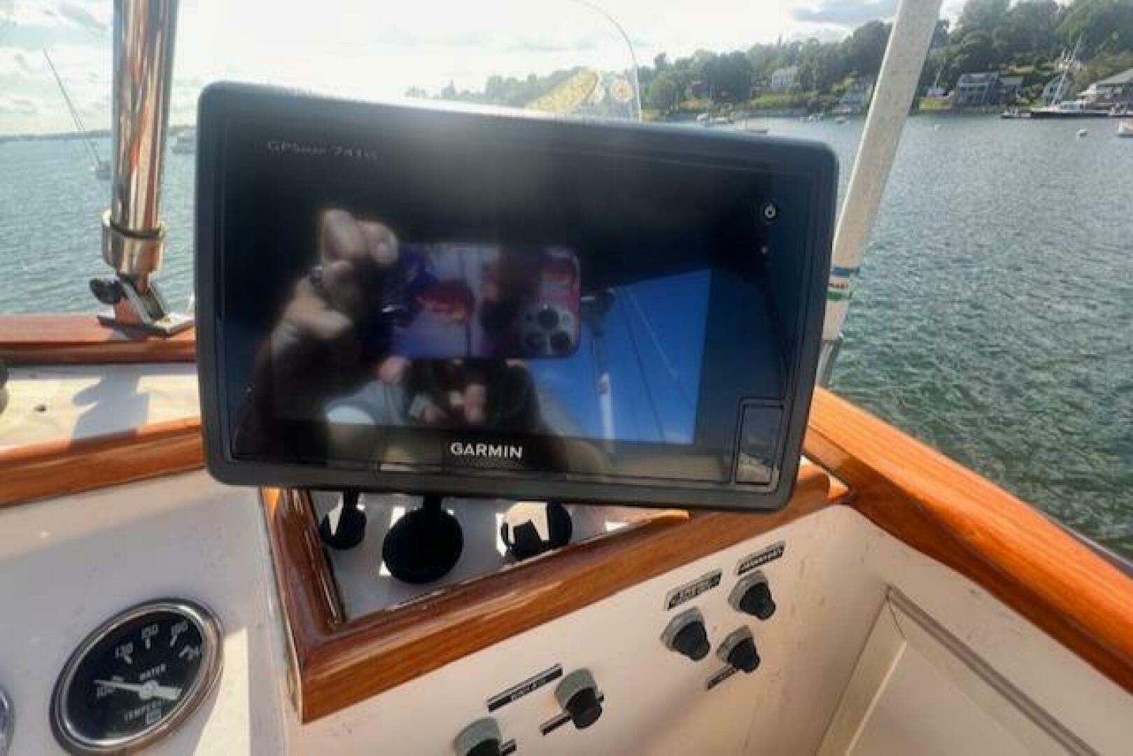 Slide: The Image of Grand Banks 32 Flybridge Trawler (Hull#683) 1980 - 5147581