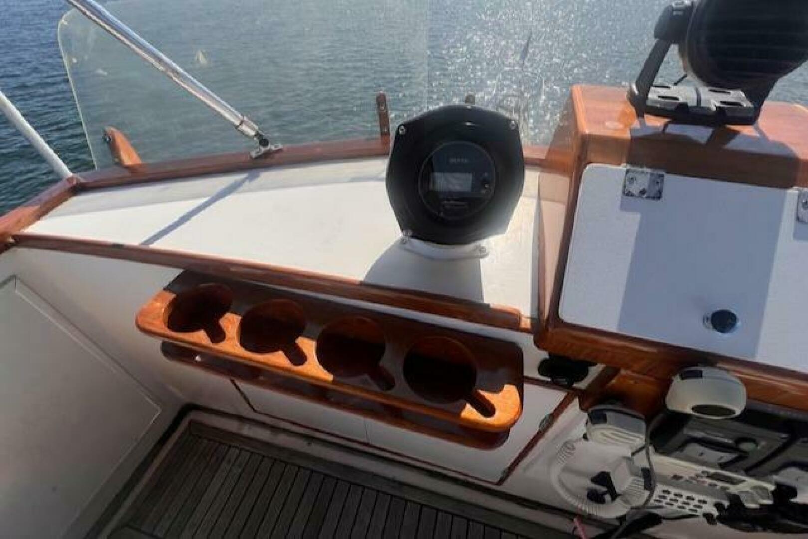 Slide: The Image of Grand Banks 32 Flybridge Trawler (Hull#683) 1980 - 5147583