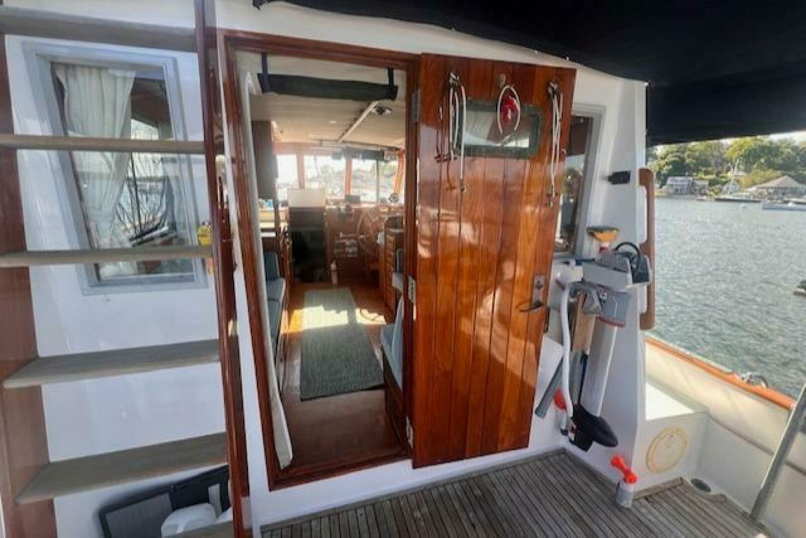 Slide: The Image of Grand Banks 32 Flybridge Trawler (Hull#683) 1980 - 5147584