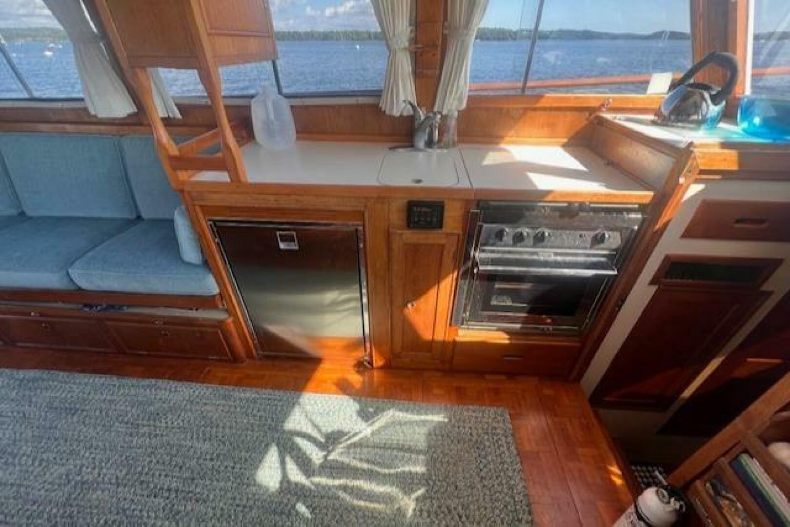 Slide: The Image of Grand Banks 32 Flybridge Trawler (Hull#683) 1980 - 5147593