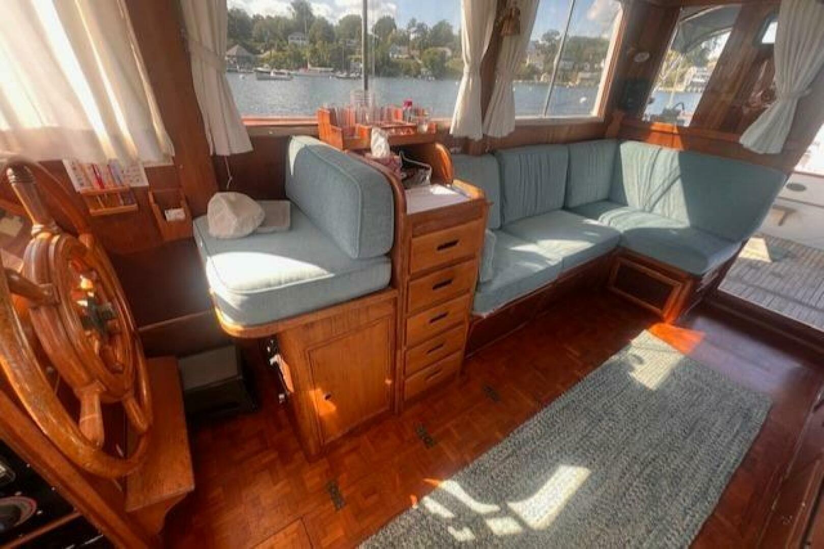 Slide: The Image of Grand Banks 32 Flybridge Trawler (Hull#683) 1980 - 5147596