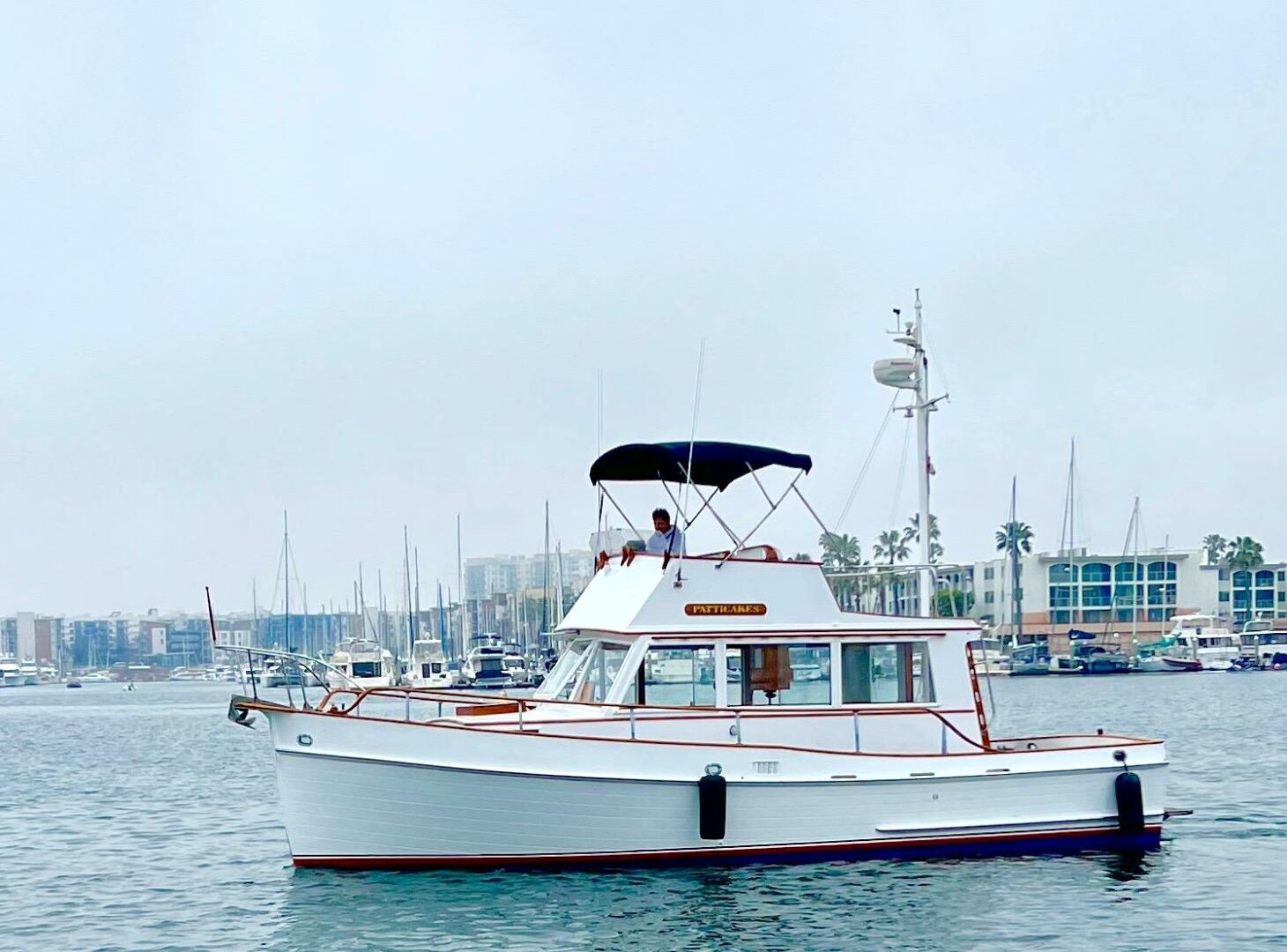 Slide: The Image of Grand Banks 32 Sedan Trawler 1971 - 4335019