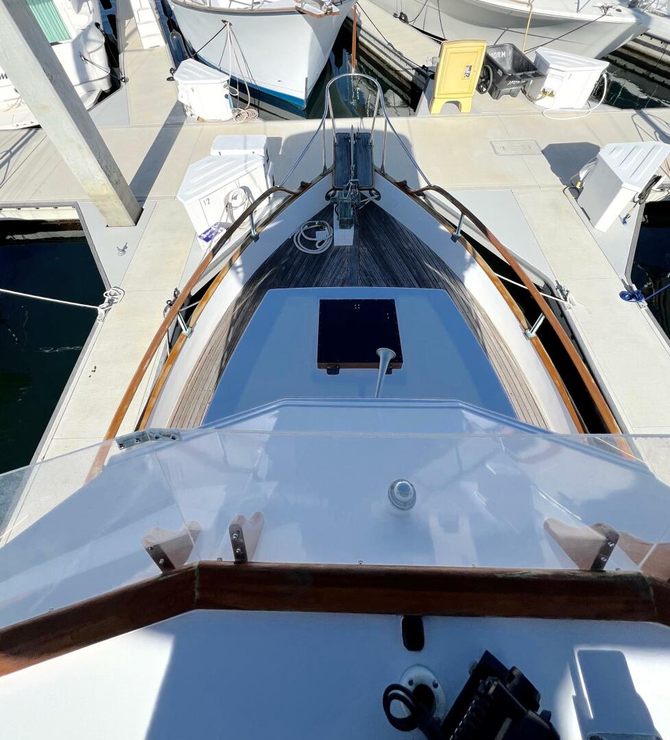 Slide: The Image of Grand Banks 32 Sedan Trawler 1971 - 4335116