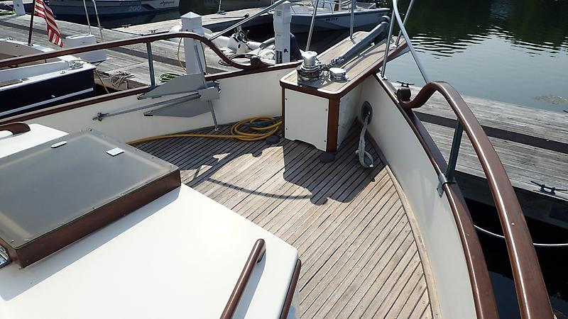 Slide: The Image of Grand Banks 36 Classic 1977 - 1