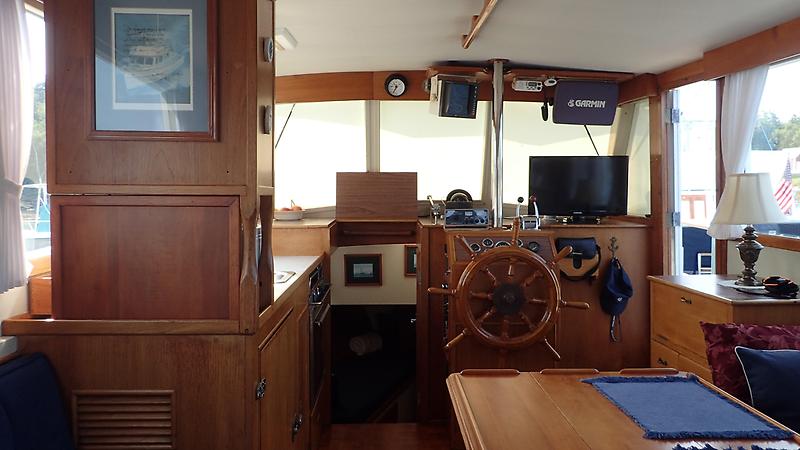 Slide: The Image of Grand Banks 36 Classic 1977 - 9
