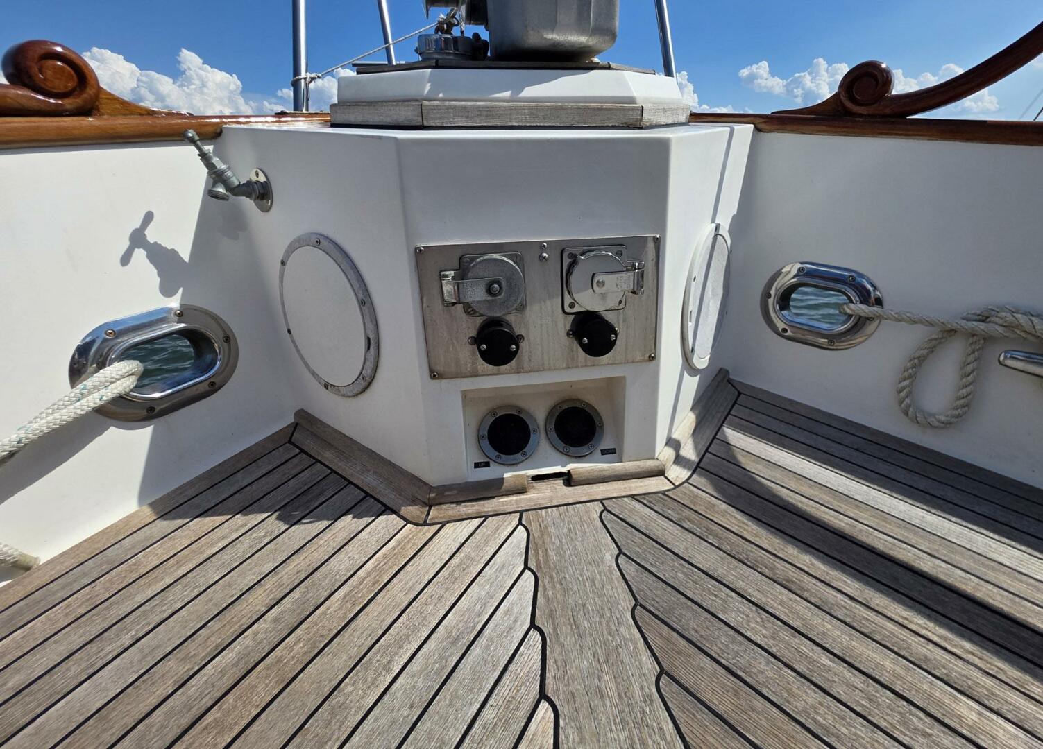 Slide: The Image of Grand Banks 42 Classic 1993 - 5486704