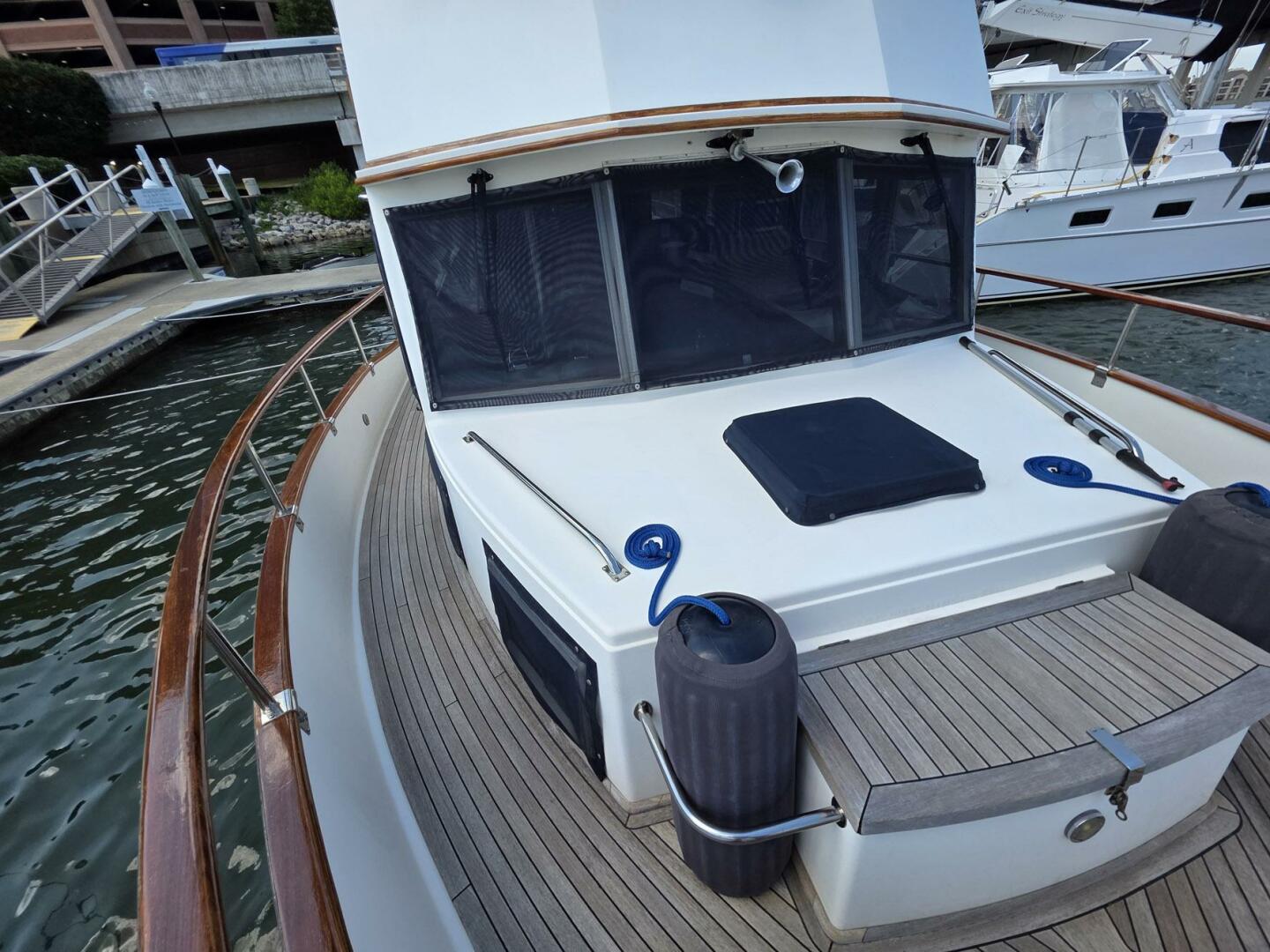 Slide: The Image of Grand Banks 42 Classic 1993 - 5486706