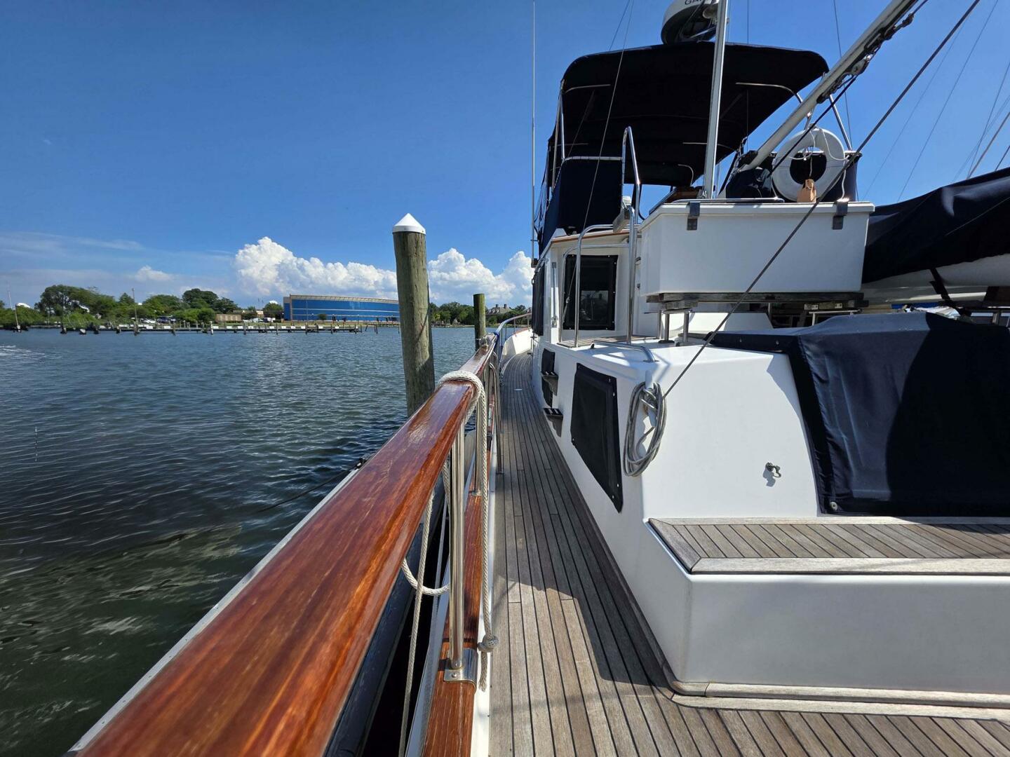 Slide: The Image of Grand Banks 42 Classic 1993 - 5486712