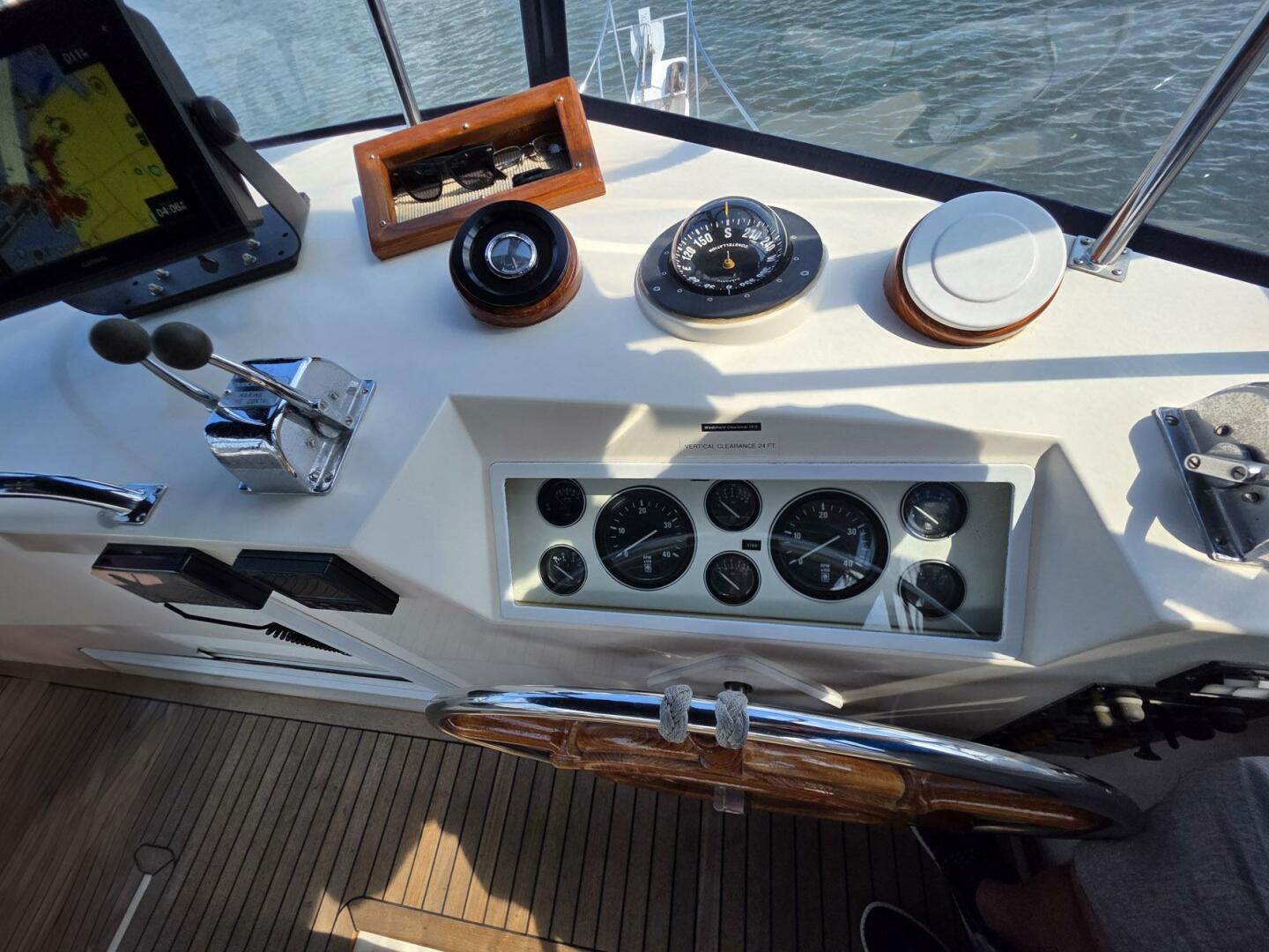 Slide: The Image of Grand Banks 42 Classic 1993 - 5486732