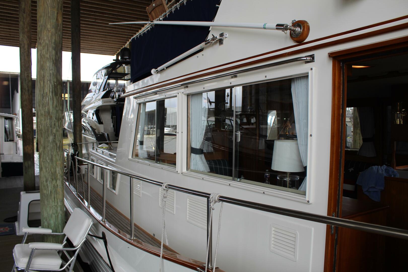 Slide: The Image of Grand Banks 42 Classic 1995 - 5239441